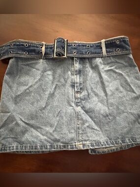 These Three Denim Skort Womens Large Acid Wash Belted Paperbag Waist Y2K EUC